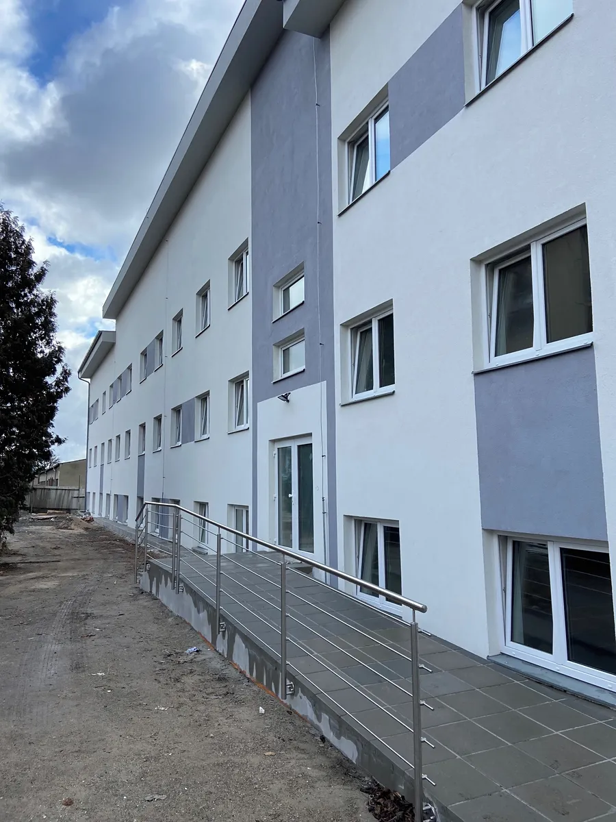 Prodej komerční nemovitosti 1800 m²